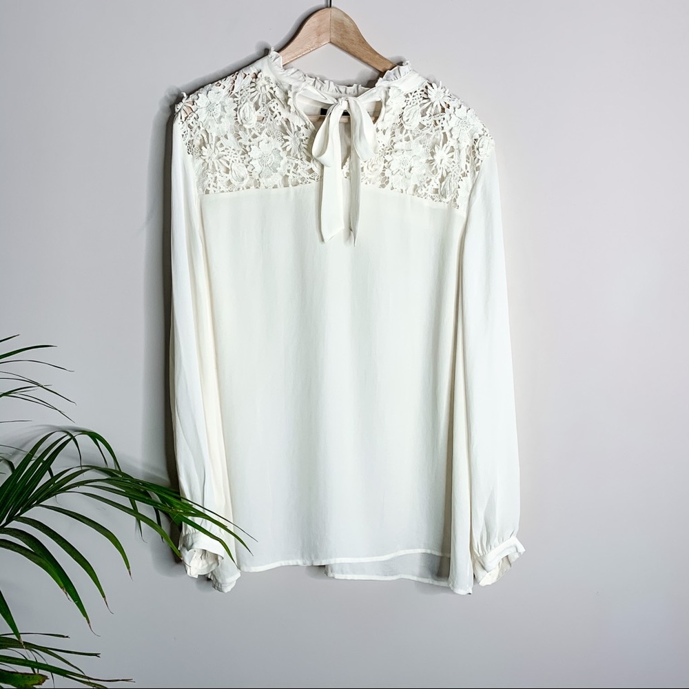 HALOGEN FLORAL LACE APPLIQUÉ BLOUSE